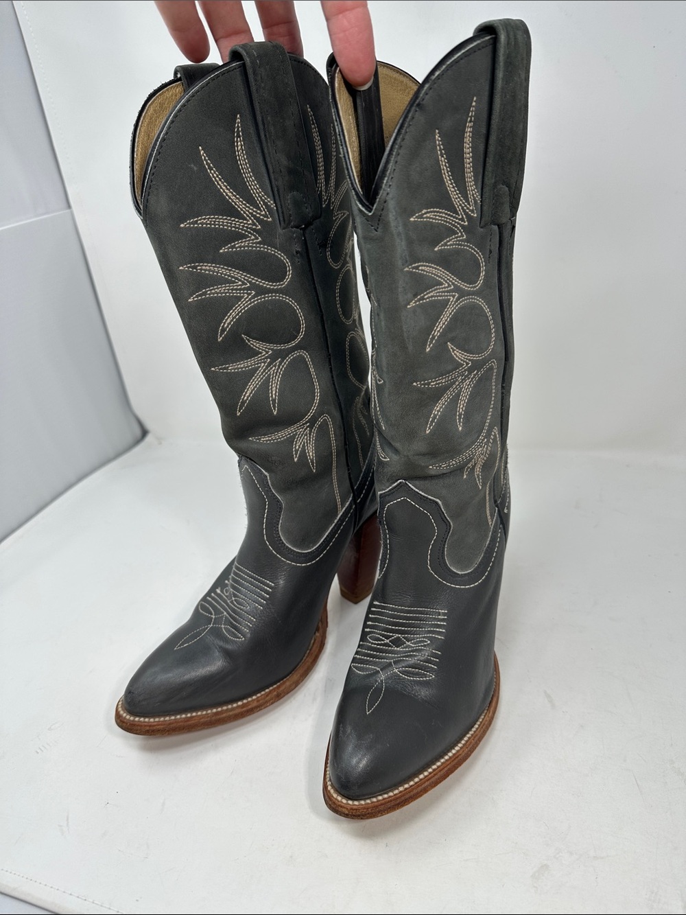 Frye Boots Size 6 1/2B